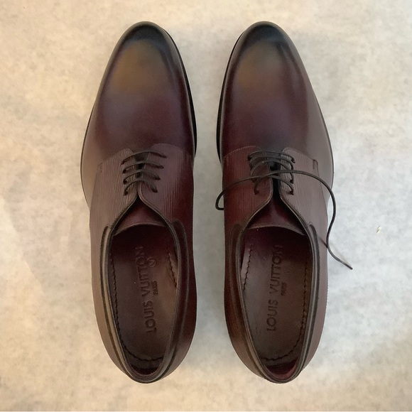 Louis Vuitton Men's Brown Leather Shoes - Picture 1 of 9